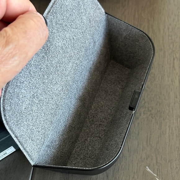 Bose Frames Soprano  Audio Sunglasses - Picture 9 of 15